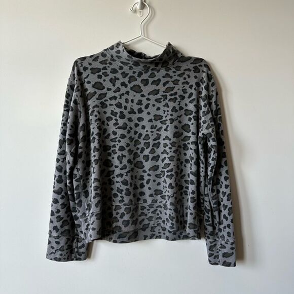 Sundry Leopard Gray and Black Funnel Neck size 0 / XS - Picture 7 of 13